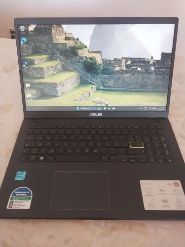 Notebook Asus E510