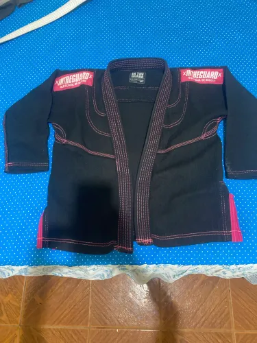 Vende-se kimono tamanho 12 por apenas R$250,00