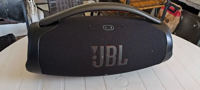 JBL boombox 3 pouquíssimo usada, na caixa
