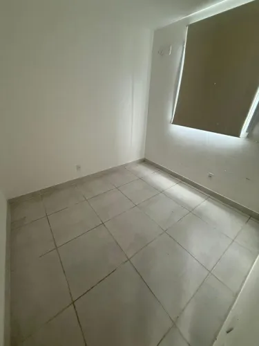 ALUGA-SE APARTAMENTO EM VILLAS DO ATLÂNTICO - CONDOMÍNIO SOLAR DE VILLAS