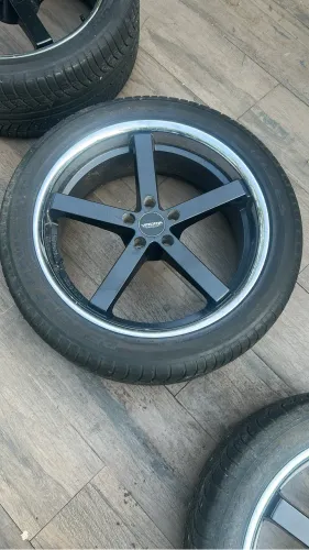 Roda aro 22 pneu 285/40R22 furacão 5x127 Jeep Grand Cherokee
