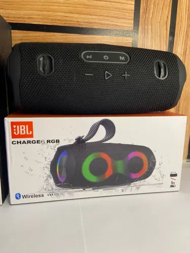 Caixa de Som Bluetooth Charge 6 Led RGB preta an3