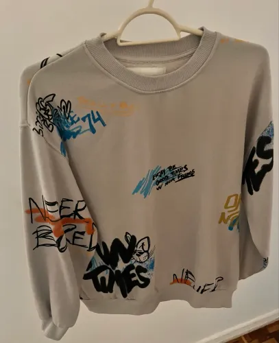 Moletom infanto/juvenil estiloso da Zara