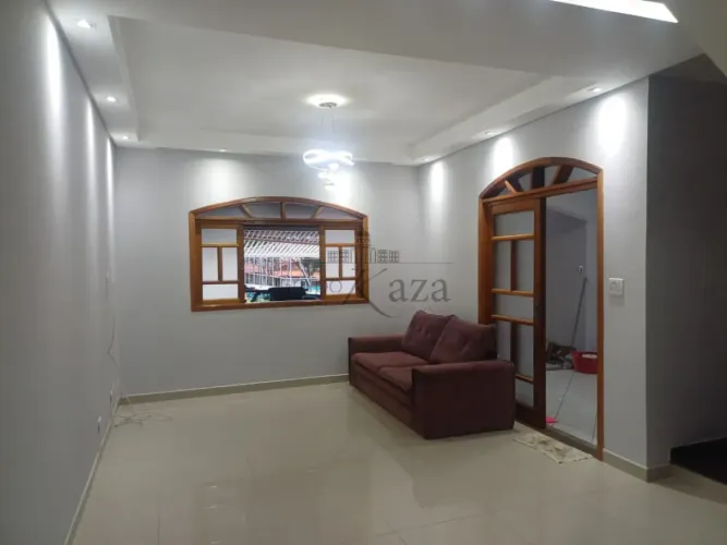 Casa Sobrado - Jardim Sul - 3 Dormitórios - 200m² - Analisa Permuta.
