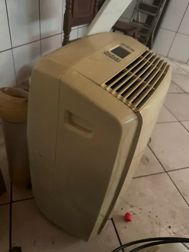 Ar Cond portátil funcionando perfeitamente 