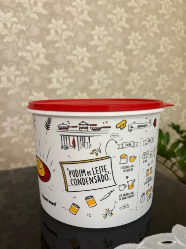 Caixa mantimentos Tupperware