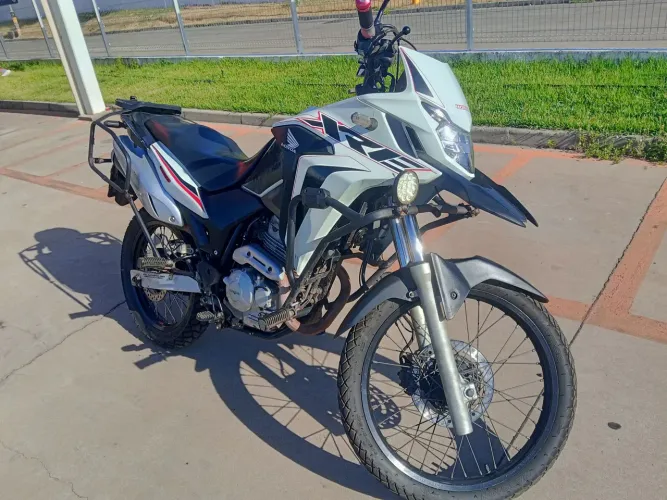 XRE 300 TOP VENDO