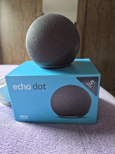 Vendo Alexa Echo Dot 5° geração.