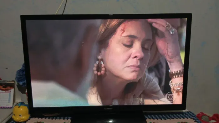tv 43 polegadas ela não e Smart 