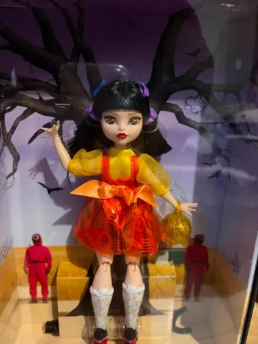 Boneca monster High Squad game/batatinha frita
