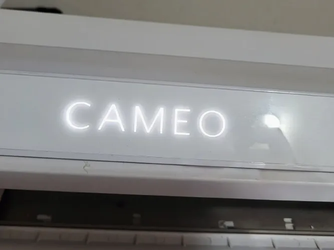 Silhouette cameo 4