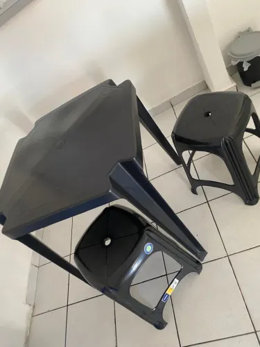 Mesa com baquetas novos
