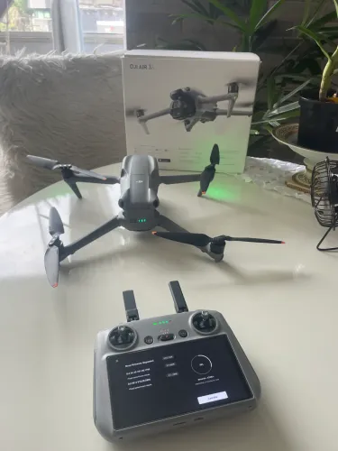 Drone air 3 s controle st 9900 com tela 10900