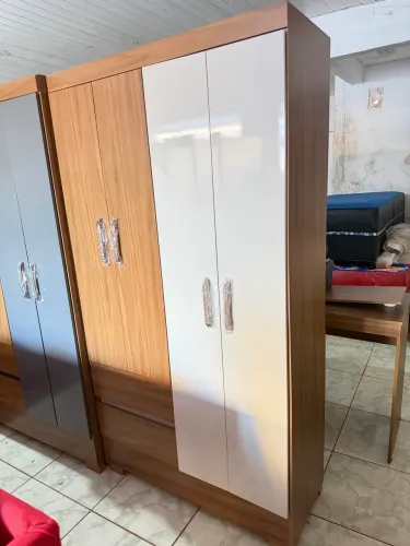 Guarda roupa 4 portas novo