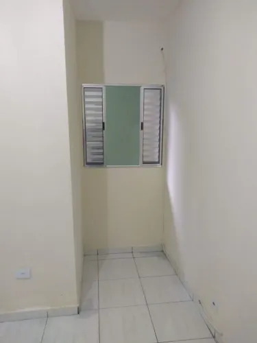 Alugo kitnet para mulheres