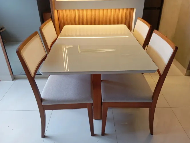 Mesa nova de madeira maciça pronta entrega