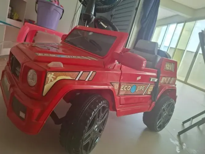 CARRINHO ELETRICO JEEP ELETRICO INFANTIL AUTODIRIGÍVEL 