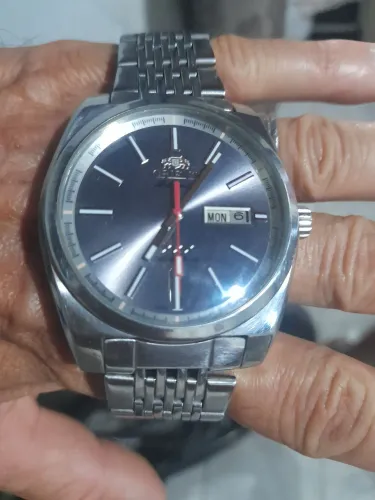 Vendo um relógio orient automático funcionando perfeitamente 