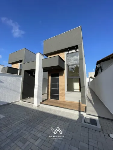 Casa com 2 dormitórios à venda, 240m² por R$ 598.000,00 - Praia de Itaipuaçu - M