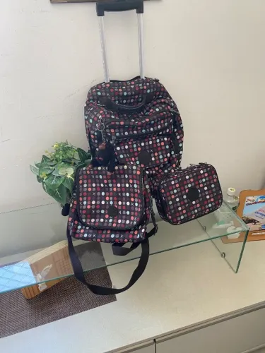 Mochila Escolar kipling c/rodinhas