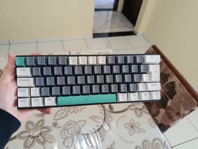 Teclado mecânico 60%