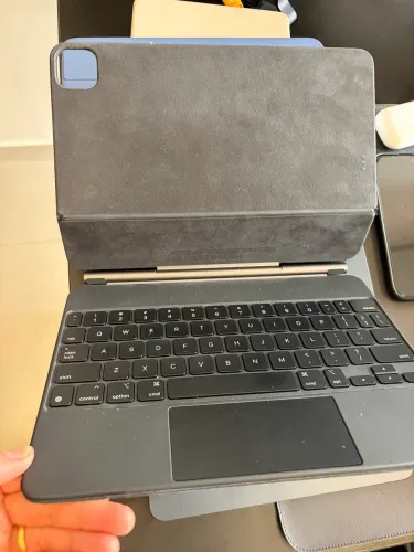 Apple Magic Keyboard 