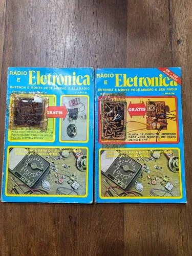 Duas Revistas "Rádio e Eletrônica" originais e com as plaquinhas.