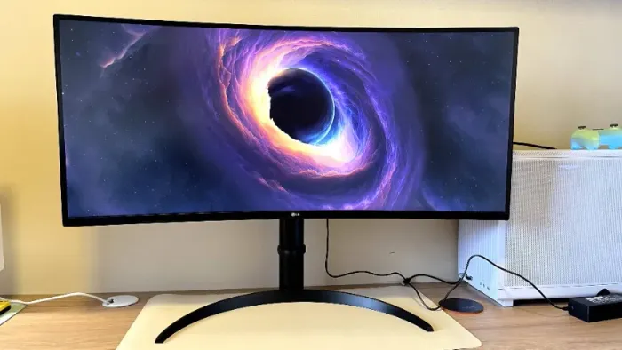 Monitor LG QHD 21:9 Curvo UltraWide de 34" - 34WP65C-B