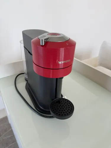 Cafeteira elétrica Nespresso Vertuo Vermelha