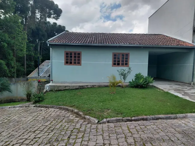 Imóvel para aluguel tem 100 metros quadrados com 2 quartos em Santa Cândida - Curitiba - P