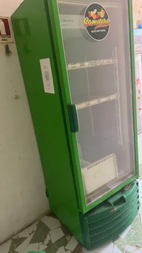 EXPOSITOR VERTICAL REFRIGERADO - ÓTIMA OPORTUNIDADE!