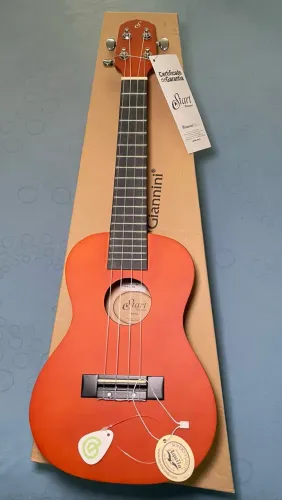 Ukulele Concert Giannini Guk23 Ws Com Afinador, Capa e Palhetas