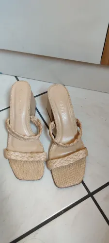 Sandália moderna, elegante Tam 35