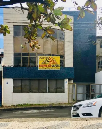 Prédio para Venda em Salvador, Boca do Rio