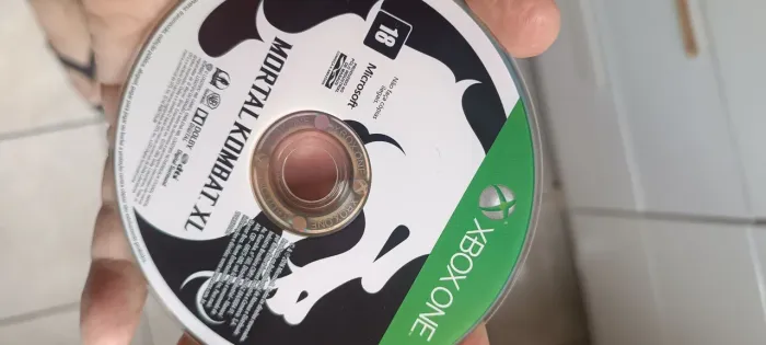 Jogo "MORTAL KOMBAT XL" (XBOX ONE)