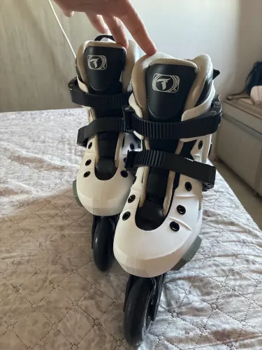 Patins Revolt branco traxart 36/37