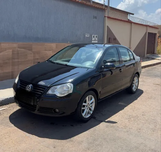 Volkswagen Polo Sedan 1.6 MI Total Flex 8V 4P 2012