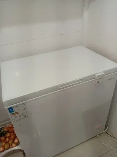 Freezer em ótimo estado, menos de um mês de uso 