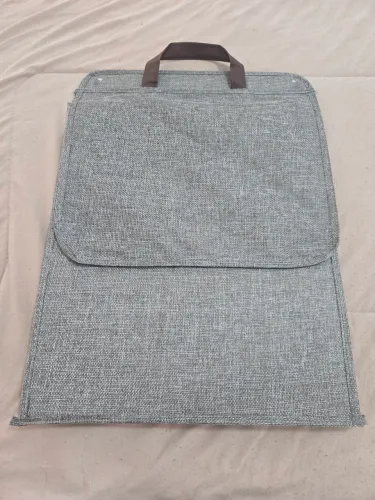 Cesto organizador de roupas