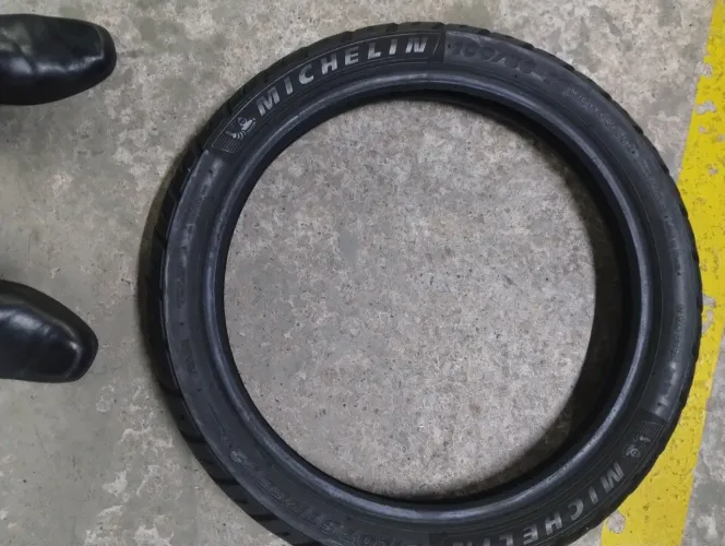 Pneus para moto