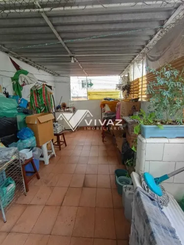 Casa de vila no Méier com 03 Quartos e Varandão - Aceita Financiamento