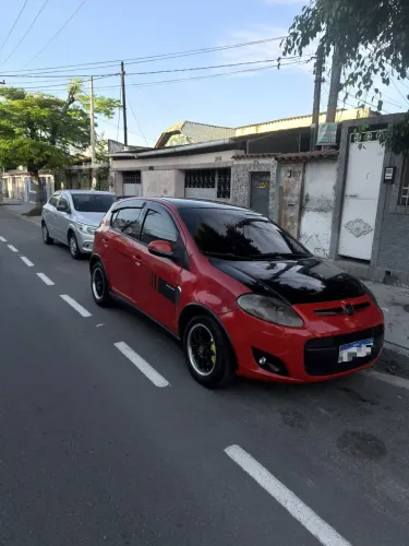 Fiat Palio Sporting 1.6 Flex 16V 5P 2014