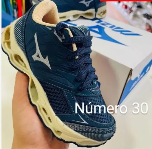 Tênis infantil números 30 e 31 novos