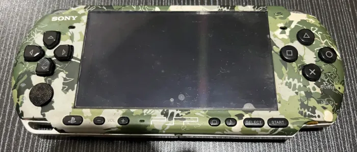 PSP 3000 - Edição Limitada Metal Gear Big Boss