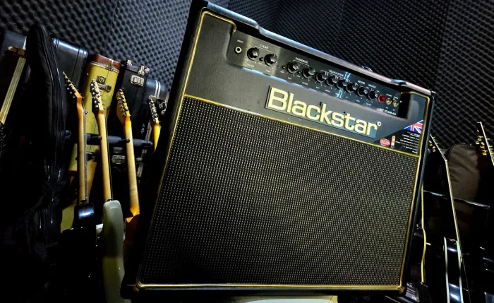 Amplificador combo valvulado Blackstar ht40 club mk1 /ñ marshall fender orange laney vox