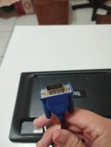 Monitor Simples para conserto + Cabos