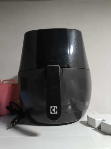 Com DEFEITO para retirada de peças.<br>"Para Retirada de Peças