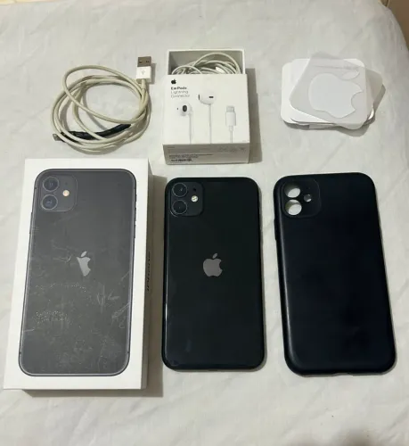 Iphone 11 black 64gb + fone original apple