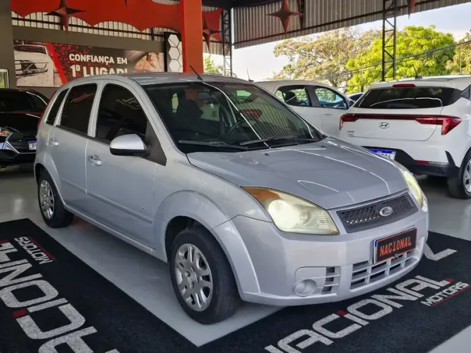 Ford Fiesta Class 1.0 4P 2010