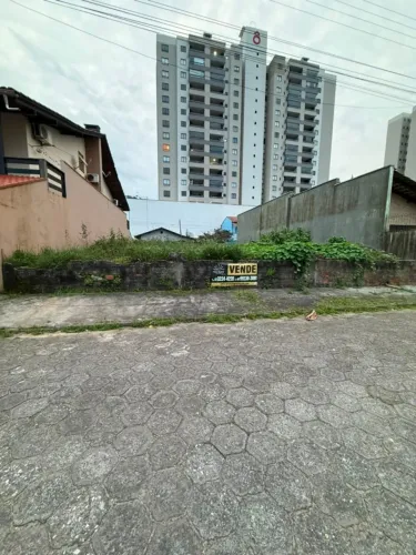 Terreno em Armação do Itapocorói